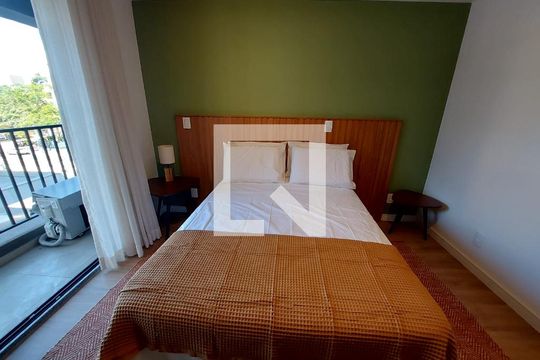 Sala/Quarto de apartamento para alugar com 1 quarto, 22m² em Pinheiros, São Paulo