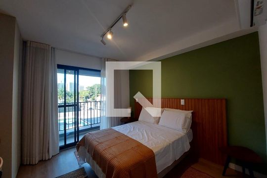 Sala/Quarto de apartamento para alugar com 1 quarto, 22m² em Pinheiros, São Paulo
