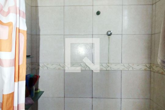 Banheiro de casa para alugar com 1 quarto, 28m² em Pavuna, Rio de Janeiro