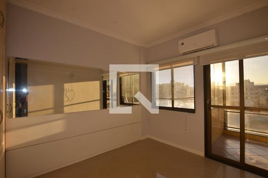 Quarto 1 suíte de apartamento à venda com 3 quartos, 244m² em Vila Valqueire, Rio de Janeiro