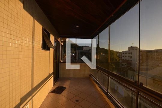 Varanda de apartamento à venda com 3 quartos, 244m² em Vila Valqueire, Rio de Janeiro