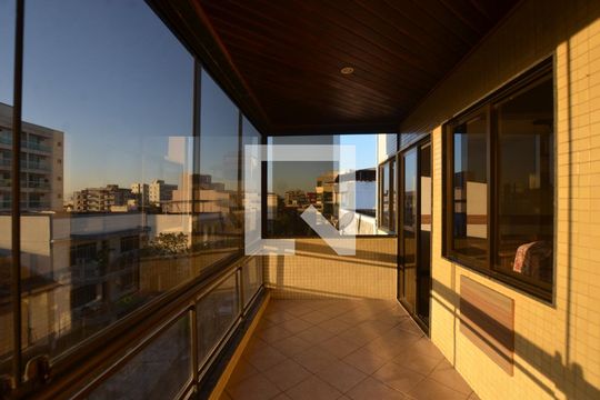 Varanda de apartamento à venda com 3 quartos, 244m² em Vila Valqueire, Rio de Janeiro