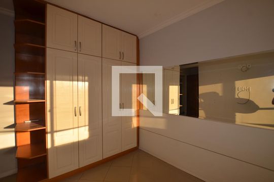 Quarto 1 suíte de apartamento à venda com 3 quartos, 244m² em Vila Valqueire, Rio de Janeiro