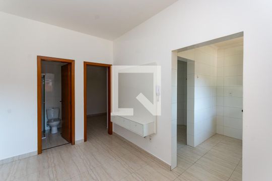 Sala de casa de condomínio para alugar com 1 quarto, 38m² em Vila Nova Mazzei, São Paulo