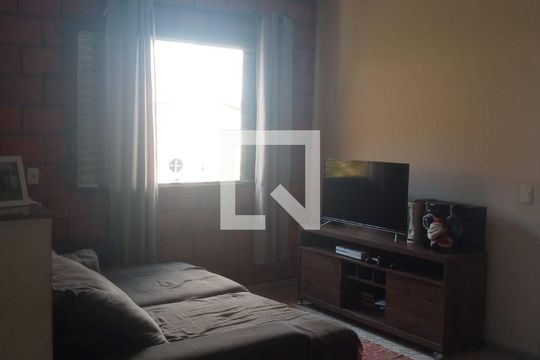 Sala de casa à venda com 6 quartos, 356m² em Núcleo Colonial Barao de Jundiaí, Jundiaí