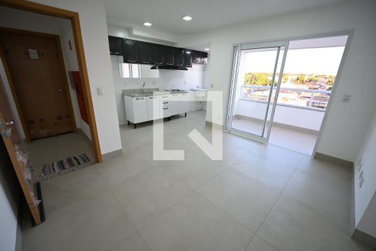 Apartamento para alugar com 3 quartos, 69m² em Vila Lucy, Goiânia
