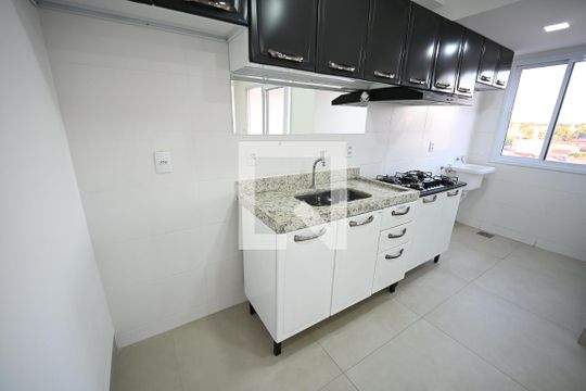 Apartamento para alugar com 3 quartos, 69m² em Vila Lucy, Goiânia