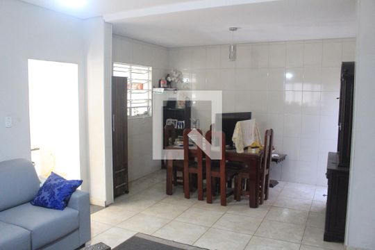 Sala de casa à venda com 2 quartos, 177m² em Olímpico, São Caetano do Sul