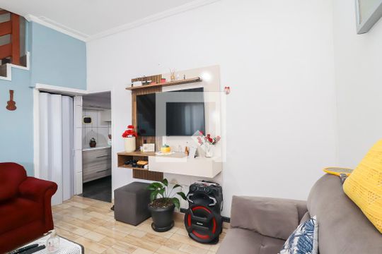 Casa à venda com 3 quartos, 120m² em Cidade Tiradentes, São Paulo