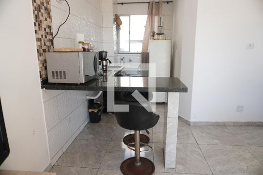Cozinha de casa de condomínio para alugar com 2 quartos, 47m² em Jardim Sao Vicente, São Paulo