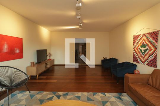 Sala de casa à venda com 4 quartos, 250m² em Vila Monumento, São Paulo