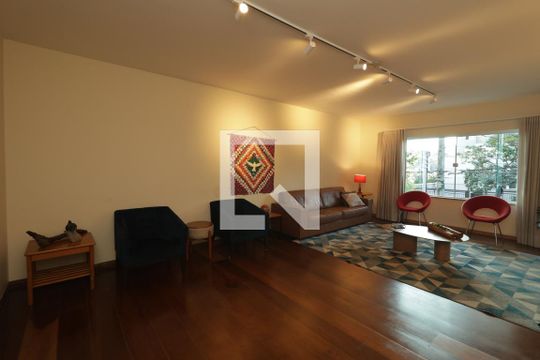Sala de casa à venda com 4 quartos, 250m² em Vila Monumento, São Paulo