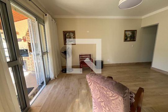 Sala 1 de casa à venda com 5 quartos, 360m² em Jardim Santa Ines, São Paulo