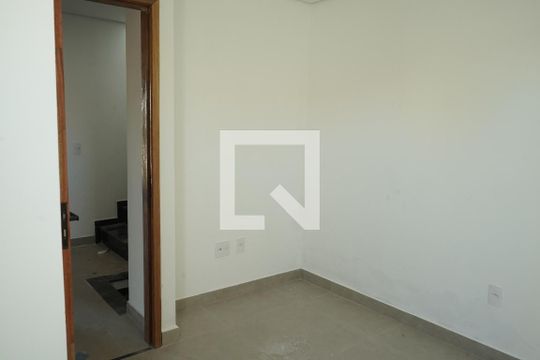 Quarto 1 de casa de condomínio à venda com 3 quartos, 130m² em Vila Antonina, São Paulo