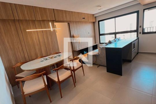 Sala/cozinha de apartamento para alugar com 2 quartos, 63m² em Serrinha, Goiânia