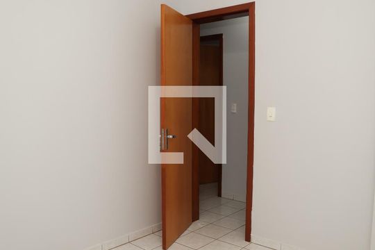 Apartamento para alugar com 3 quartos, 78m² em Alto da Glória, Goiânia