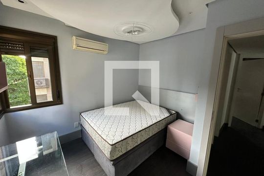 Suíte de apartamento para alugar com 3 quartos, 158m² em Auxiliadora, Porto Alegre
