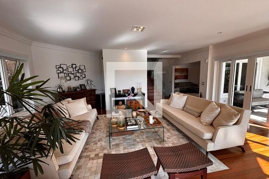 Casa de Condomínio à venda com 5 quartos, 560m² em Residencial das Estrelas, Barueri