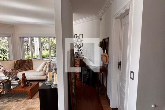 Casa de Condomínio à venda com 5 quartos, 560m² em Residencial das Estrelas, Barueri