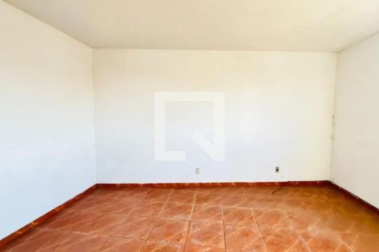 Quarto / Cozinha  de kitnet/studio para alugar com 1 quarto, 25m² em Fátima, Canoas