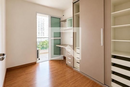Quarto de apartamento para alugar com 2 quartos, 81m² em Jardim das Colinas, São José dos Campos