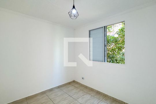 Quarto 2 de apartamento para alugar com 2 quartos, 50m² em Jardim Imbé, São Paulo