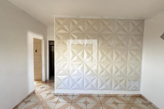 Sala de apartamento para alugar com 1 quarto, 38m² em Cidade São Jorge, Santo André