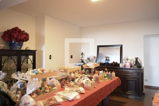 Sala de apartamento à venda com 3 quartos, 165m² em Alto de Pinheiros, São Paulo