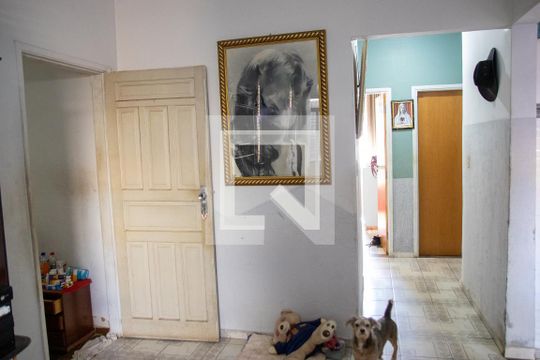 Sala de casa à venda com 4 quartos, 180m² em St. Crimeia Oeste, Goiânia