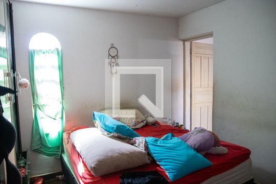 Casa à venda com 4 quartos, 180m² em St. Crimeia Oeste, Goiânia
