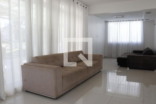 Sala de casa para alugar com 4 quartos, 480m² em Residencial Granville, Goiânia