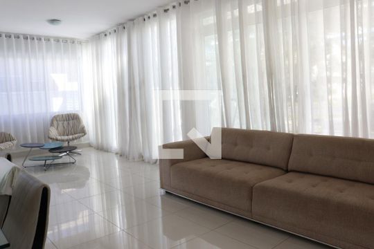 Sala de casa para alugar com 4 quartos, 480m² em Residencial Granville, Goiânia