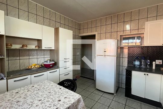 Casa à venda com 5 quartos, 150m² em Jardim Nilópolis, Campinas