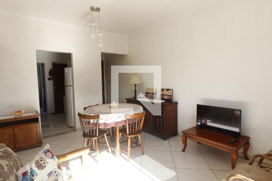 Sala de apartamento para alugar com 2 quartos, 75m² em Vila Nova, Cabo Frio