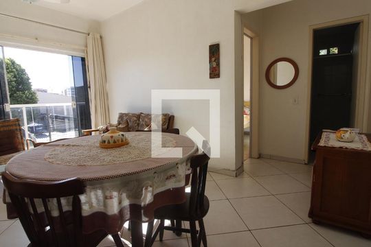 Apartamento para alugar com 2 quartos, 75m² em Vila Nova, Cabo Frio