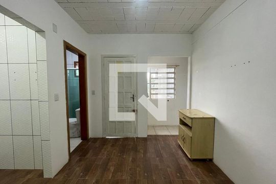 Sala de casa para alugar com 2 quartos, 70m² em Boa Vista, São Leopoldo