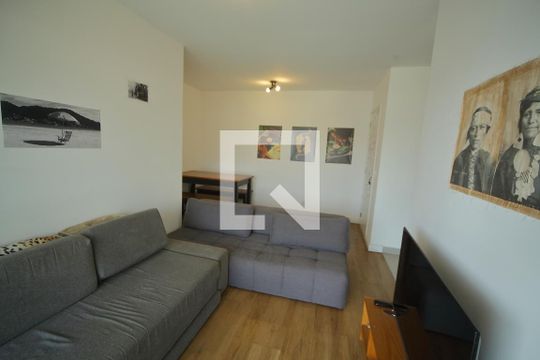 Apartamento para alugar com 2 quartos, 57m² em Jardim Valdibia, São Bernardo do Campo