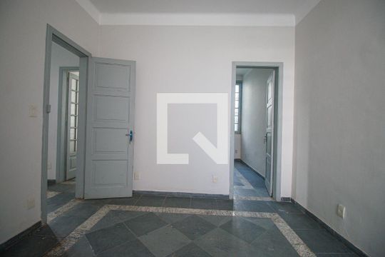 Quarto 2 de casa à venda com 2 quartos, 120m² em Grajaú, Rio de Janeiro