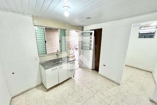Casa para alugar com 1 quarto, 150m² em Jardim Paraíso, São Paulo