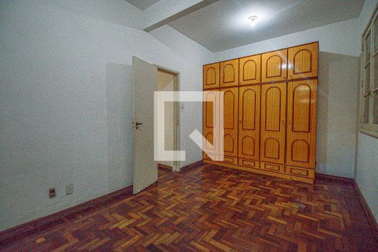 Quarto 1 de apartamento à venda com 2 quartos, 70m² em Tijuca, Rio de Janeiro