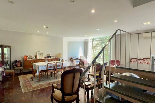Sala de casa à venda com 3 quartos, 211m² em Sumaré, São Paulo