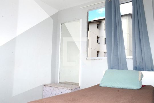 Quarto 2 de apartamento para alugar com 2 quartos, 43m² em Vista do Sol, Belo Horizonte