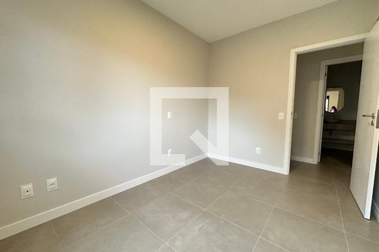 Quarto 2 de apartamento para alugar com 3 quartos, 99m² em Saco Grande, Florianópolis