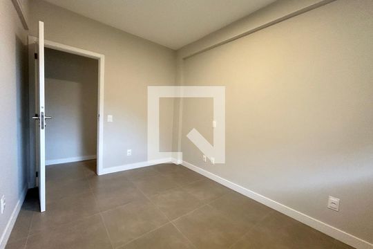 Quarto 2 de apartamento para alugar com 3 quartos, 99m² em Saco Grande, Florianópolis