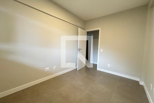 Quarto 1 de apartamento para alugar com 3 quartos, 99m² em Saco Grande, Florianópolis