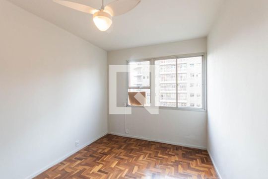 Quarto de apartamento à venda com 1 quarto, 56m² em Tijuca, Rio de Janeiro