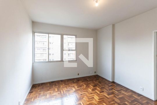 Sala de apartamento à venda com 1 quarto, 56m² em Tijuca, Rio de Janeiro