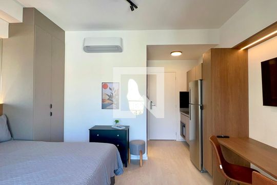 Studio de kitnet/studio para alugar com 1 quarto, 26m² em Pinheiros, São Paulo
