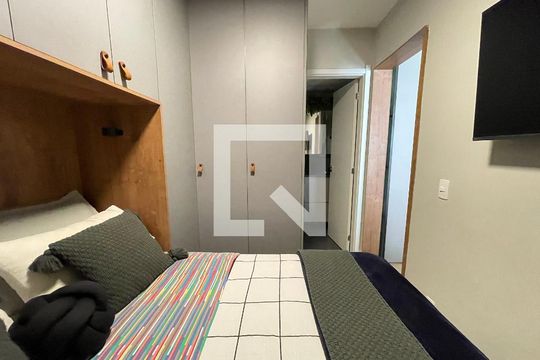 Quarto de apartamento à venda com 1 quarto, 29m² em Ferreira, São Paulo