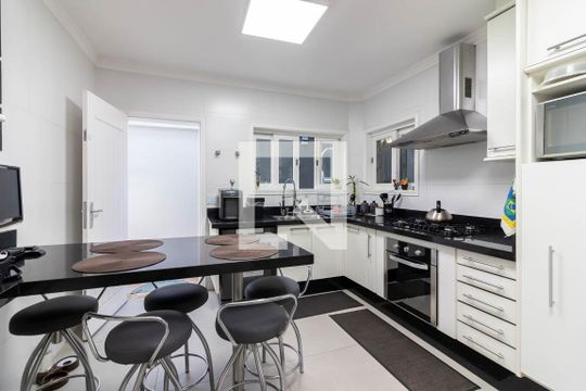 Cozinha de casa à venda com 5 quartos, 260m² em Água Fria, São Paulo
